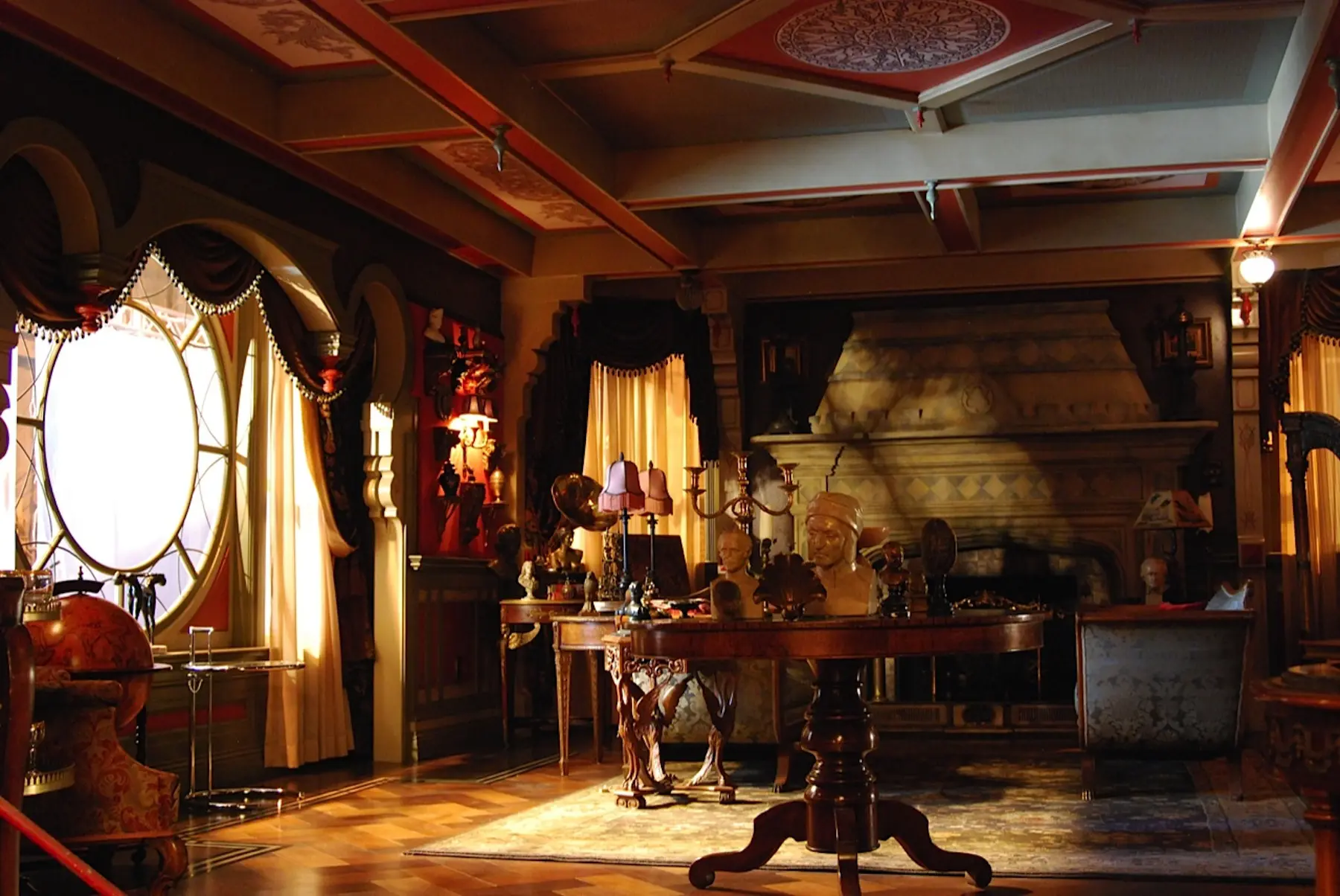 Elegant parlor with large round window
